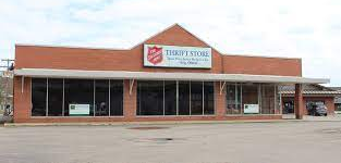 Center Street Salvation Army Family Store